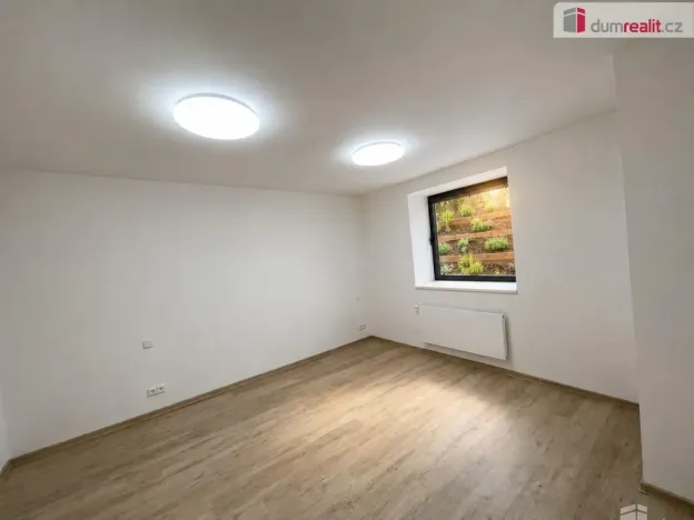 Pronájem bytu 2+kk, Zlín, Sadová, 53 m2