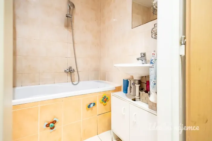 Pronájem bytu 2+1, Praha - Záběhlice, Struhařovská, 55 m2