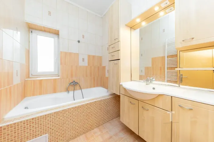 Prodej rodinného domu, Miroslav, Husova, 245 m2