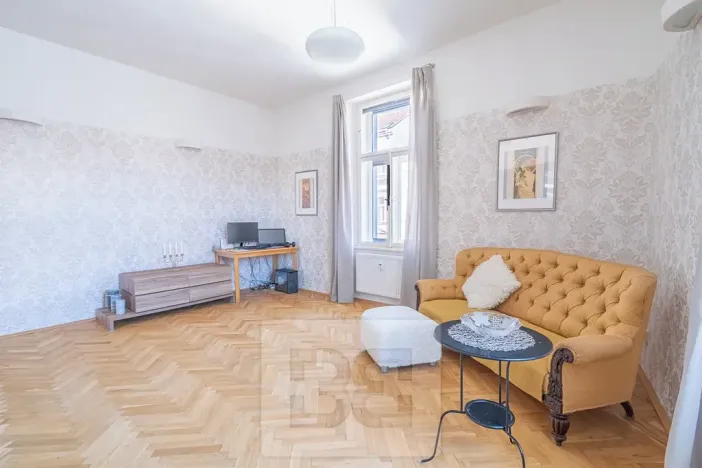 Pronájem bytu 2+1, Praha - Smíchov, V lesíčku, 54 m2