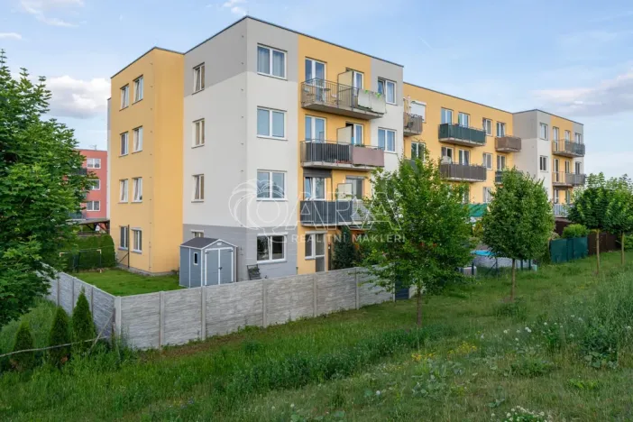 Pronájem bytu 2+kk, Jesenice, Na Okruhu, 50 m2