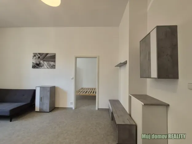 Pronájem bytu 2+kk, Praha - Kbely, Luštěnická, 48 m2