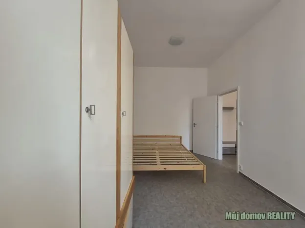Pronájem bytu 2+kk, Praha - Kbely, Luštěnická, 48 m2