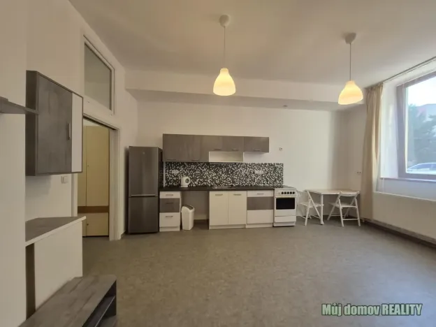Pronájem bytu 2+kk, Praha - Kbely, Luštěnická, 48 m2
