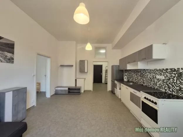 Pronájem bytu 2+kk, Praha - Kbely, Luštěnická, 48 m2
