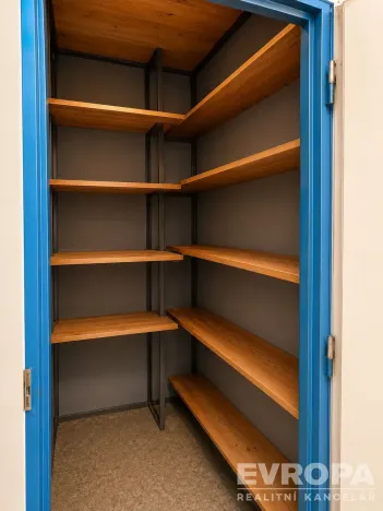 Prodej bytu 3+1, Praha - Braník, Jílovská, 64 m2