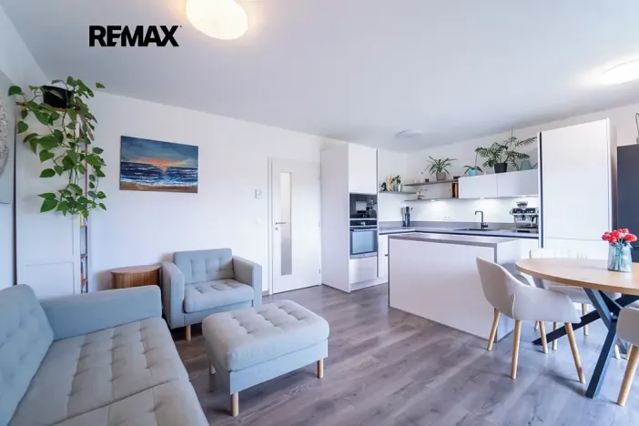 Prodej bytu 3+kk, Poděbrady, Slunečná, 74 m2