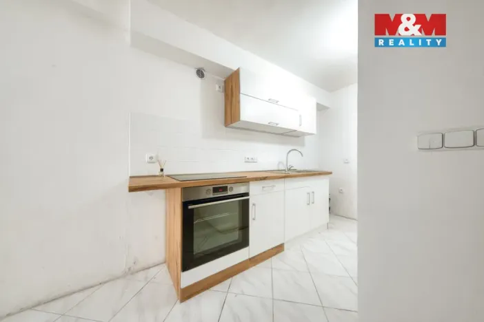 Prodej bytu 2+1, Praha - Bubeneč, U zeměpisného ústavu, 57 m2