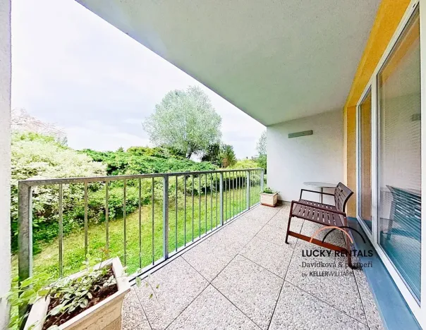 Pronájem bytu 2+kk, Praha - Uhříněves, Saturnova, 46 m2