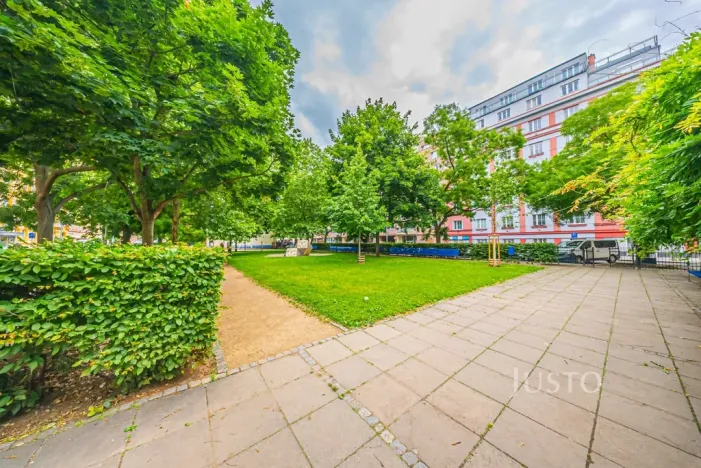 Prodej bytu 2+kk, Praha, Stupkova, 75 m2