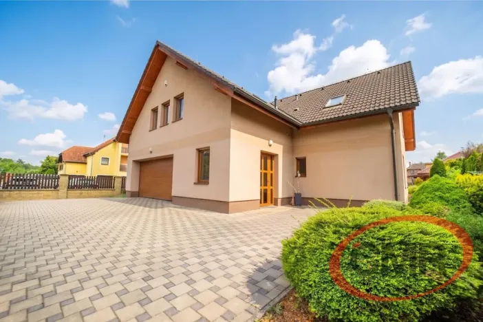 Prodej rodinného domu, Jesenice, Za Rybníkem, 350 m2