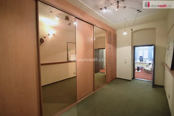 Pronájem kanceláře, Praha - Smíchov, Radlická, 60 m2