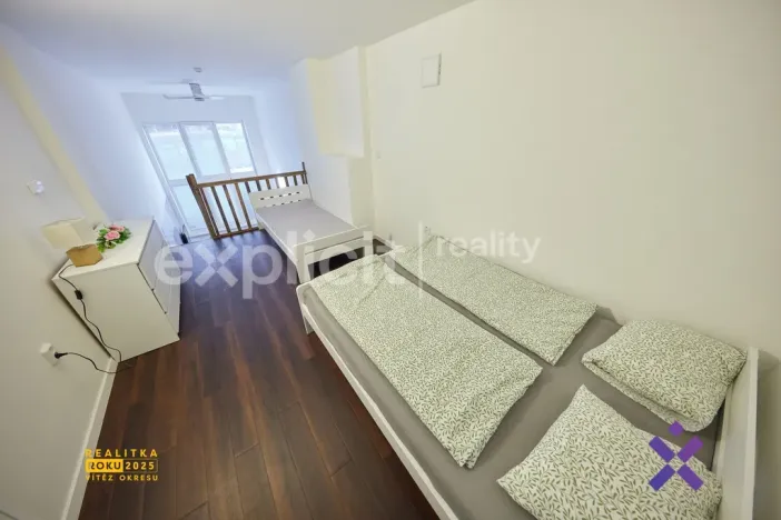 Pronájem bytu 1+kk, Zlín, Devadesátá, 40 m2