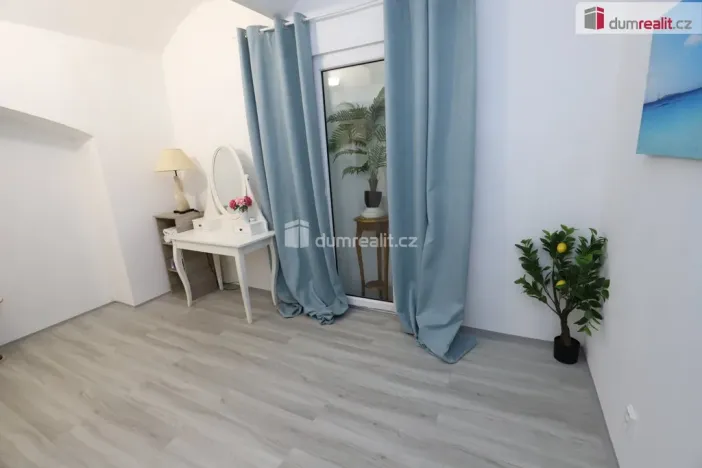 Prodej obchodního prostoru, Praha - Libeň, 58 m2