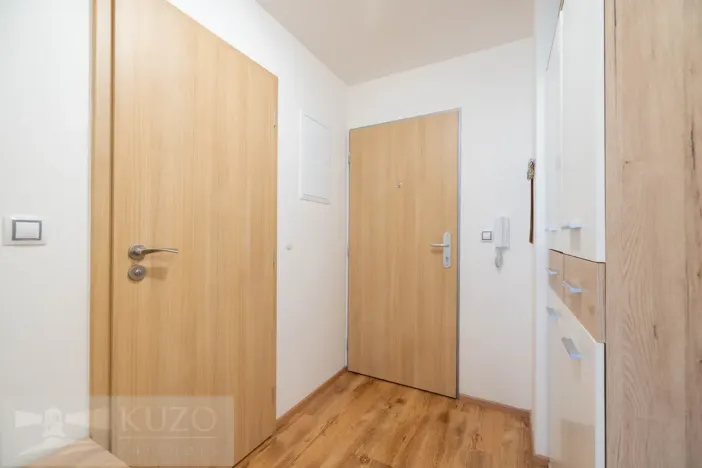 Prodej bytu 3+kk, Moravany, Jabloňová, 66 m2