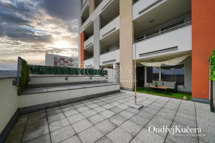 Prodej bytu 1+kk, Praha - Horní Měcholupy, Modenská, 30 m2