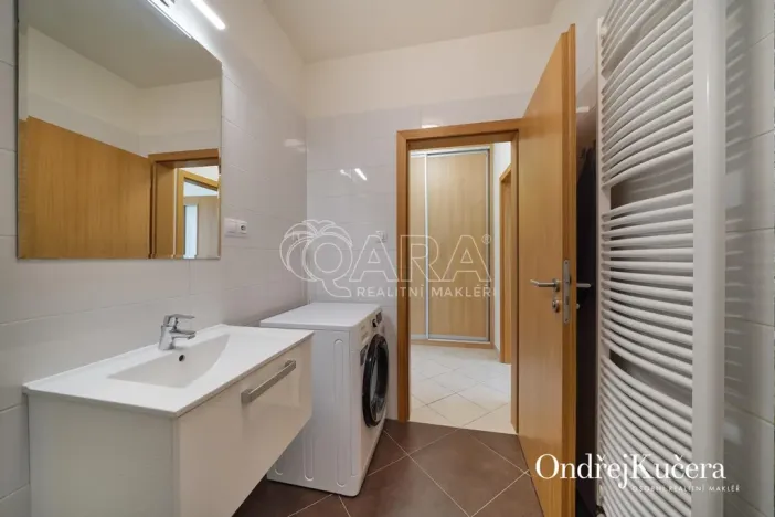 Prodej bytu 1+kk, Praha - Horní Měcholupy, Modenská, 30 m2
