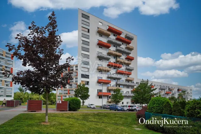 Prodej bytu 1+kk, Praha - Horní Měcholupy, Modenská, 30 m2