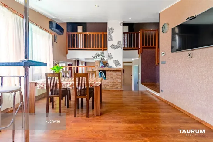 Prodej rodinného domu, České Budějovice - České Budějovice 6, Mayerova, 269 m2