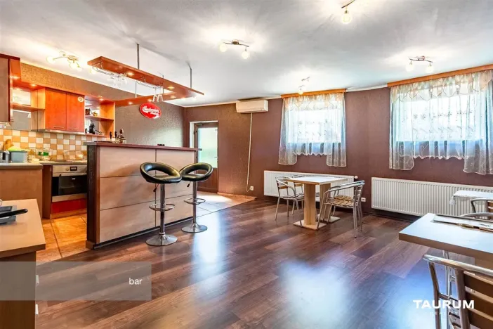 Prodej rodinného domu, České Budějovice - České Budějovice 6, Mayerova, 269 m2