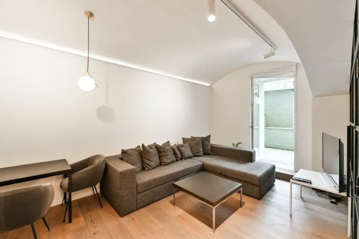 Pronájem bytu 2+kk, Praha - Vinohrady, Laubova, 50 m2