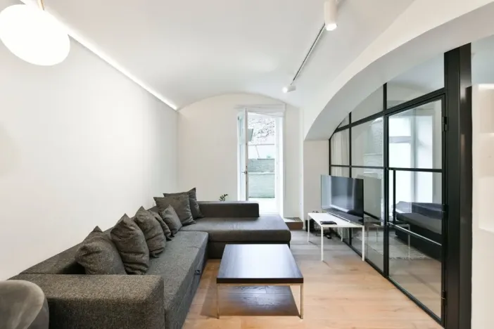 Pronájem bytu 2+kk, Praha - Vinohrady, Laubova, 50 m2