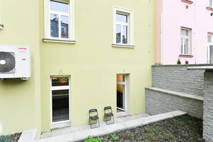 Pronájem bytu 2+kk, Praha - Vinohrady, Laubova, 50 m2