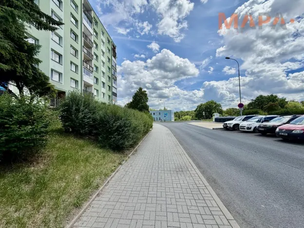 Prodej bytu 2+1, Chomutov, Dřínovská, 60 m2