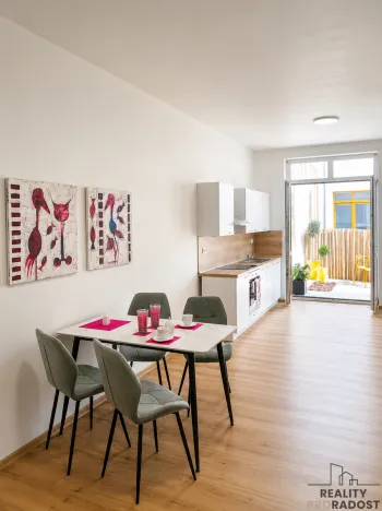 Prodej bytu 3+kk, Třebíč - Vnitřní Město, Karlovo nám., 123 m2