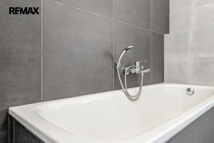 Prodej bytu 4+kk, Stěžery, Zámecká, 110 m2