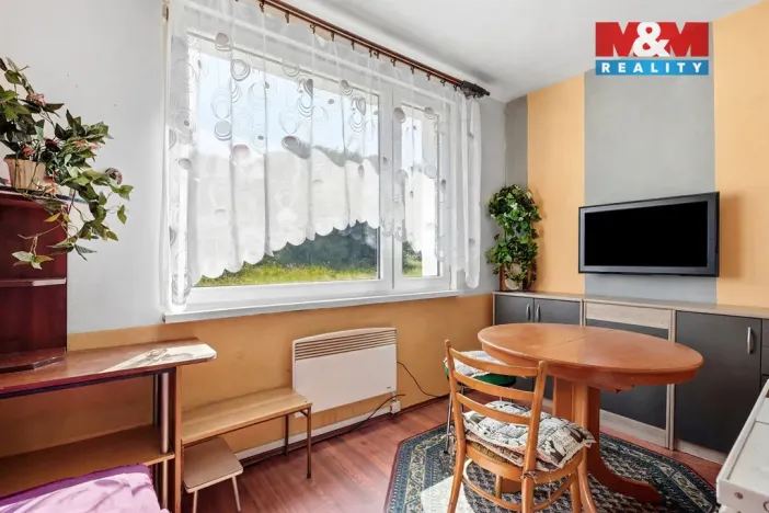 Prodej bytu 2+1, Černousy, 62 m2