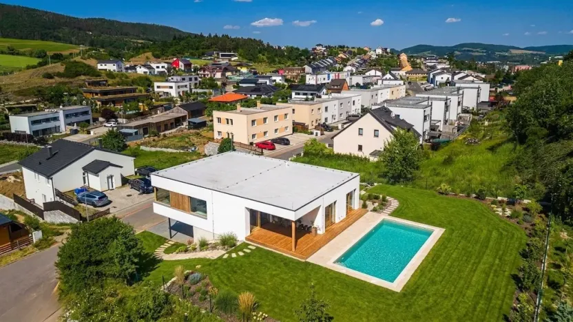 Prodej rodinného domu, Králův Dvůr, 180 m2