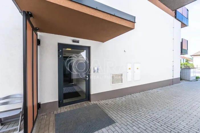 Pronájem bytu 2+kk, Kralupy nad Vltavou - Lobeček, J. Wolkera, 63 m2
