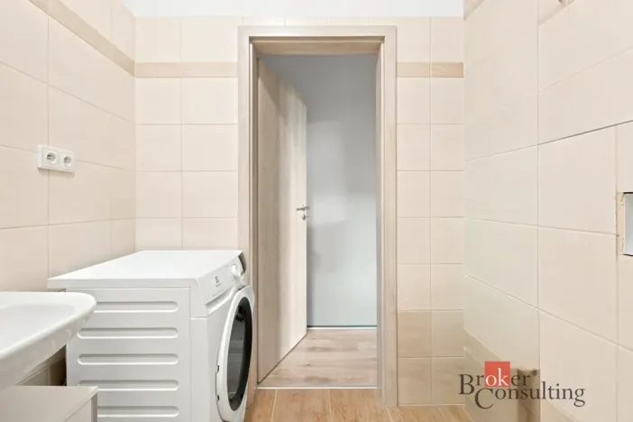 Prodej bytu 2+kk, Milovice - Mladá, Slepá, 41 m2