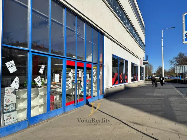 Pronájem obchodního prostoru, Olomouc, Legionářská, 338 m2