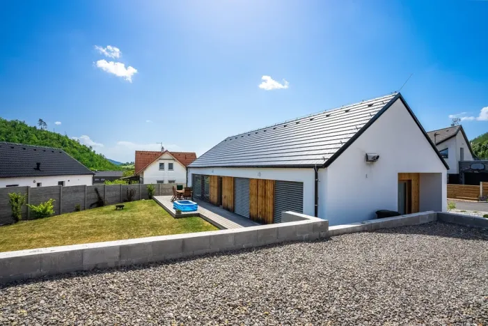 Prodej rodinného domu, Králův Dvůr, U Černého vršku, 114 m2