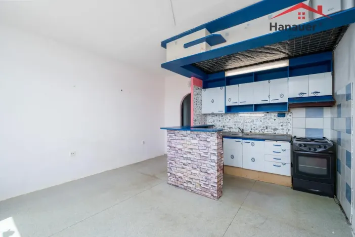 Prodej bytu 2+kk, Ústí nad Labem - Severní Terasa, Poláčkova, 42 m2