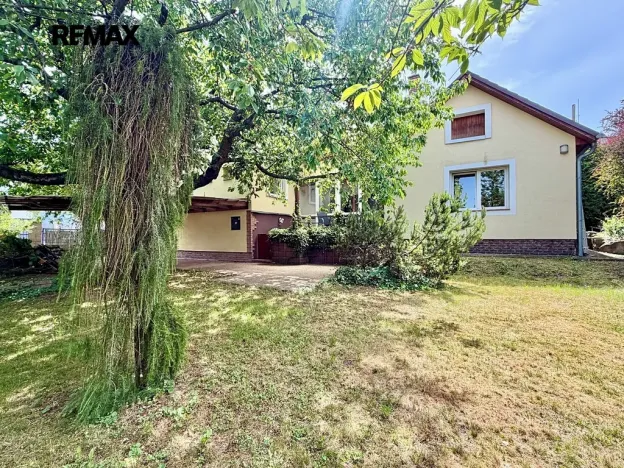 Prodej rodinného domu, Hřebeč, V háji, 165 m2