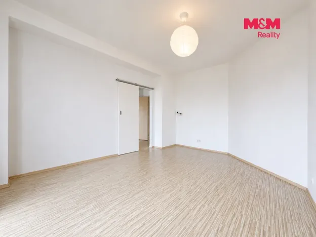 Prodej bytu 3+kk, Veleň - Mírovice, Polní, 75 m2
