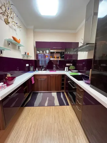 Prodej bytu 3+kk, Karlovy Vary, Sadová, 64 m2