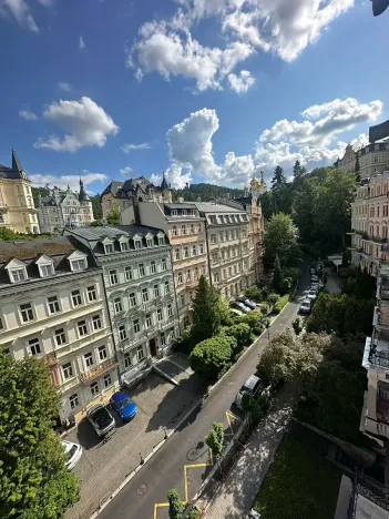 Prodej bytu 3+1, Karlovy Vary, Sadová, 112 m2