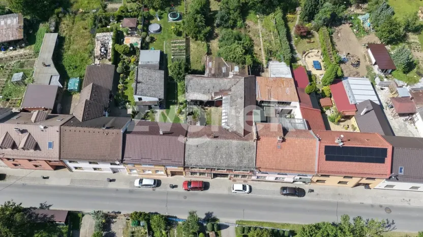 Prodej rodinného domu, Tečovice, 300 m2