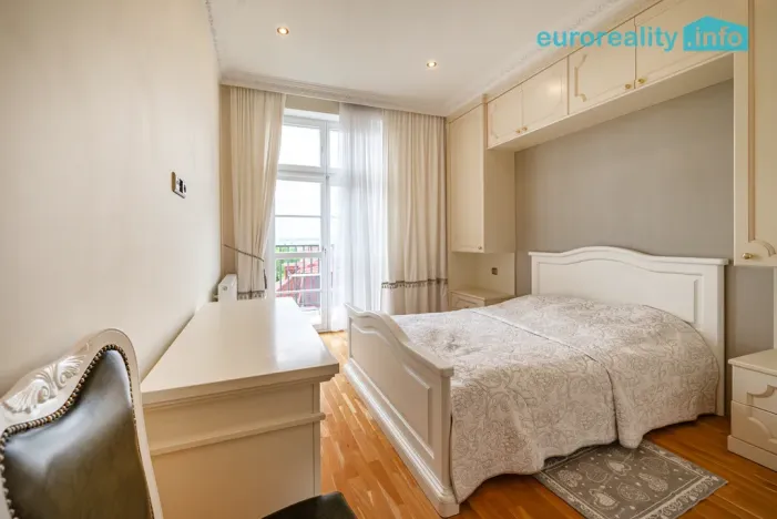 Prodej bytu 4+kk, Mariánské Lázně - Úšovice, Zeyerova, 116 m2