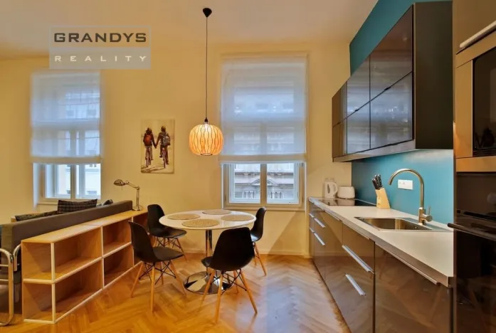 Pronájem bytu 2+kk, Praha - Bubeneč, U studánky, 40 m2