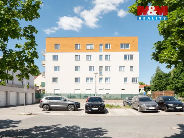 Prodej bytu 3+kk, Odolena Voda, K Cukrovaru, 76 m2