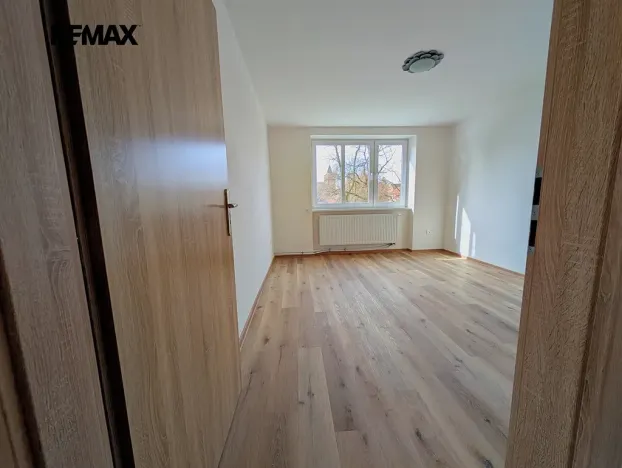 Pronájem bytu 3+kk, Vroutek, Nádražní, 60 m2