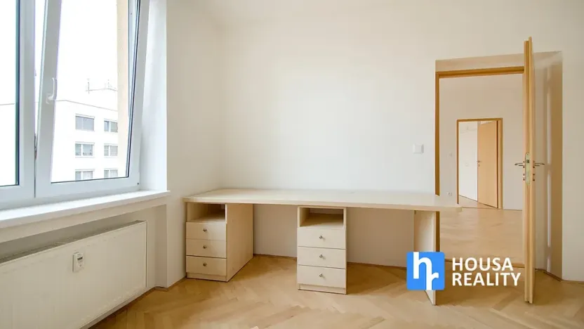 Pronájem bytu 4+1, Praha - Nusle, U družstva Repo, 96 m2