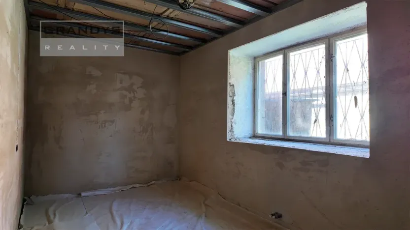 Prodej ubytování, Okna, 630 m2