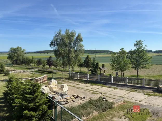 Pronájem skladu, Měník, 5000 m2