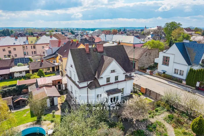 Prodej vícegeneračního domu, Chlumec nad Cidlinou, Máchova, 216 m2